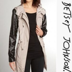 Betsey Johnson Women's Black and‎ Tan Jacket Cutout Sleeves